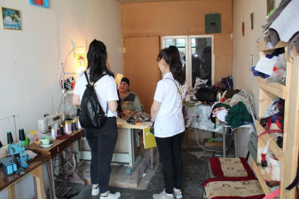 “KOB könüllüləri” sahibkarları məlumatlandırır “KOB könüllüləri” sahibkarları məlumatlandırır
