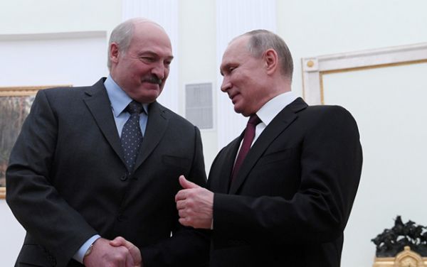 Putinlə Lukaşenkonun qeyri-formal görüşü olacaq