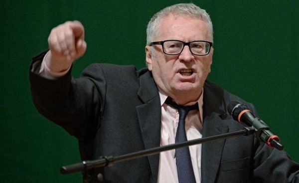 Jirinovski NATO təyyarələrini vurmağı təklif etdi Jirinovski NATO təyyarələrini vurmağı təklif etdi