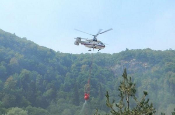 Hirkan Milli Parkında yanğının söndürülməsinə helikopter cəlb edilib