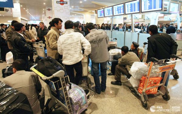 Moskva aeroportlarında 50-dən çox reys baş tutmadı
