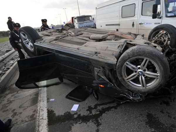 “Toyota” aşdı: sürücü öldü “Toyota” aşdı: sürücü öldü