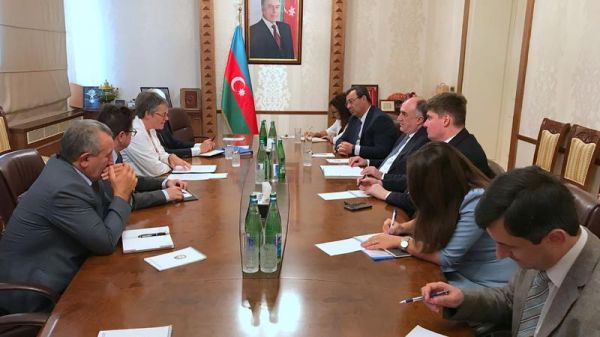 Elmar Məmmədyarov AŞPA prezidenti ilə görüşdü
