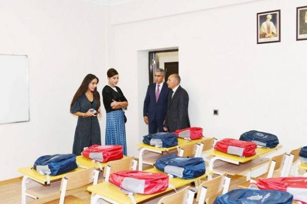 Birinci vitse-prezident Şamaxıda Məlikçobanlı kənd tam orta məktəbinin açılışını edib