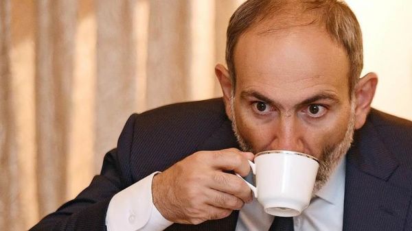 Lavrov işarə etdi: Nikol II Aprel zərbəsi ala bilər Lavrov işarə etdi: Nikol II Aprel zərbəsi ala bilər