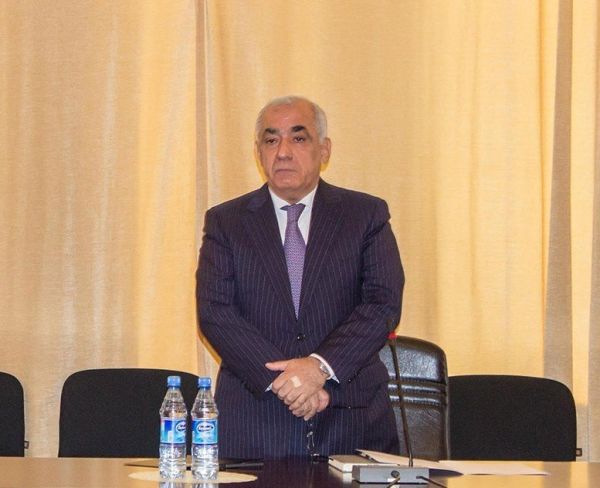 Премьер-министр Азербайджана назначил себе нового помощника
