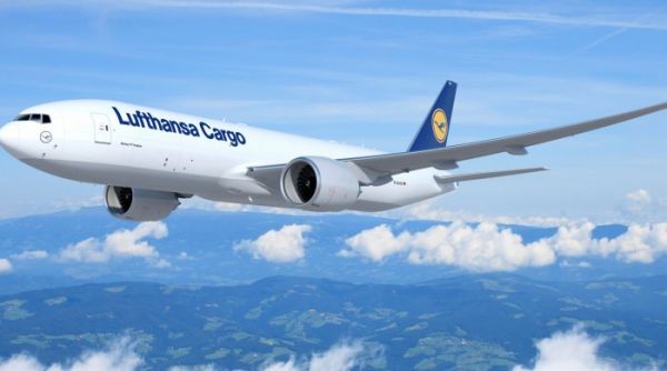 Lufthansa отменила 1300 рейсов в связи с забастовками
