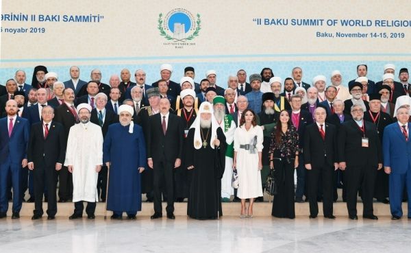 Dünya dini liderlərinin II Sammitinin Bakı Bəyannaməsi qəbul edilib Dünya dini liderlərinin II Sammitinin Bakı Bəyannaməsi qəbul edilib
