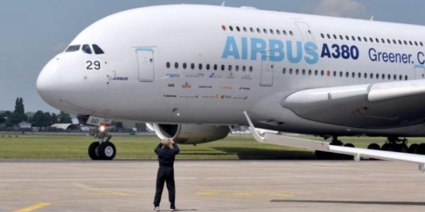 “Airbus” Azərbaycanda iki şirkətini bağladı