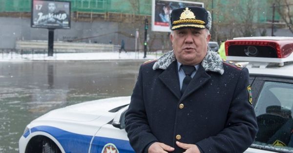 Vaqif Əsədov işini davam etdirir