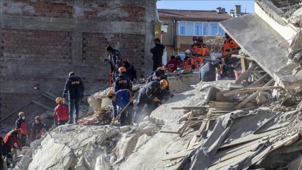Число погибших в результате землетрясения в Турции достигло 31 - пострадали 1556 человек