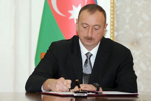 Prezident İlham Əliyev əfv sərəncamı imzalayıb