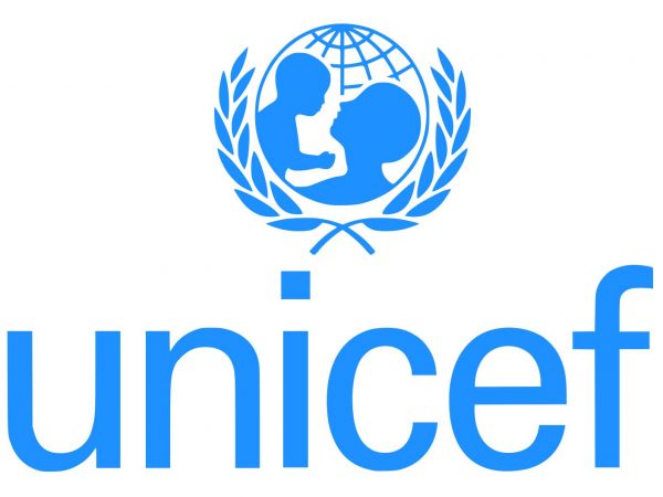 UNICEF and Azerbaijan education authorities support early childhood development through new parenting app