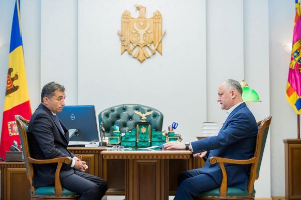 Президент Молдовы обсудил с послом Азербайджана борьбу с СOVID-19