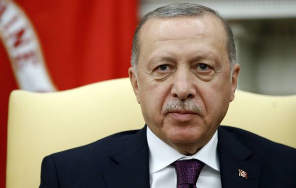 Cumhurbaşkanı Erdoğan, yapımı devam eden hastaneleri inceledi