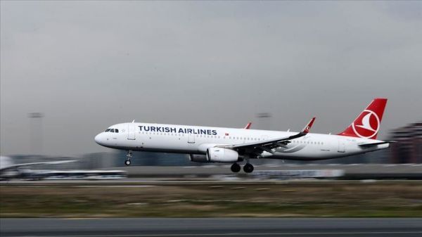 Hollanda'daki 302 Türk vatandaşı, THY uçağıyla Ankara'ya getirildi