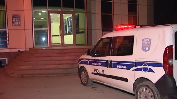 Azərbaycanda vəzifəli şəxsi bıçaqladılar