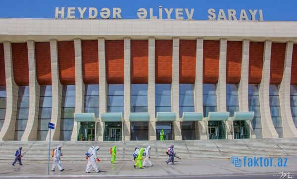 Bakıda növbəti gücləndirilmiş dezinfeksiya işləri - FOTOLAR Bakıda növbəti gücləndirilmiş dezinfeksiya işləri - FOTOLAR