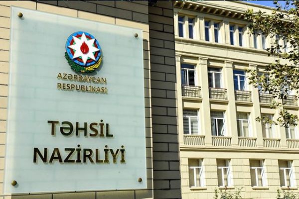 Təhsil Nazirliyi məktəblilərlə bağlı daha bir dəyişiklik etdi Təhsil Nazirliyi məktəblilərlə bağlı daha bir dəyişiklik etdi
