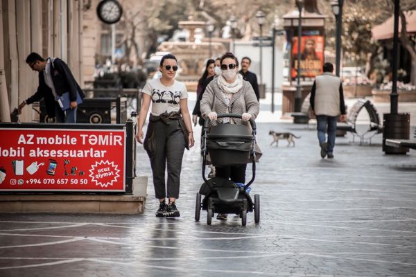 Maska taxmayanlar cərimələnəcək - Qanun qəbul edildi Maska taxmayanlar cərimələnəcək - Qanun qəbul edildi