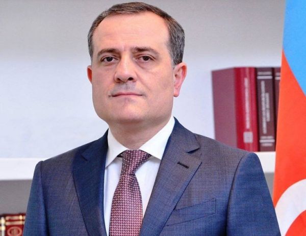 Джейхун Байрамов отбыл с официальным визитом в Грузию Джейхун Байрамов отбыл с официальным визитом в Грузию