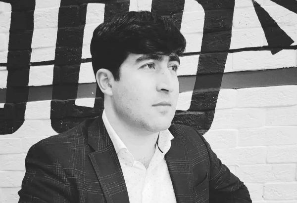 Onun köməyi ilə insanlar bir-birinə sevinc bəxş edir - Aslan Abbaszadə yazır Onun köməyi ilə insanlar bir-birinə sevinc bəxş edir - Aslan Abbaszadə yazır
