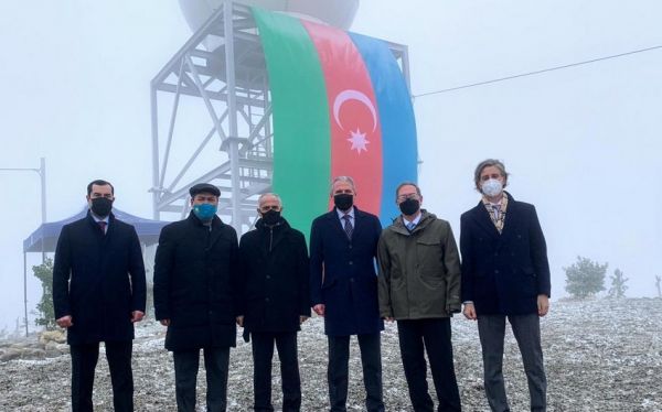 В Азербайджане впервые в регионе установили новые метеорологические радары