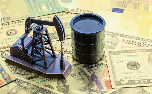 Oil prices fall amid an increase in US oil inventories