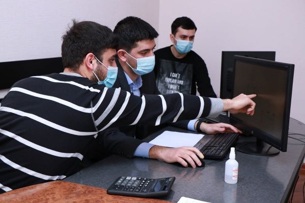 AzMİU tələbələrinin istehsalat təcrübəsi davam edir AzMİU tələbələrinin istehsalat təcrübəsi davam edir
