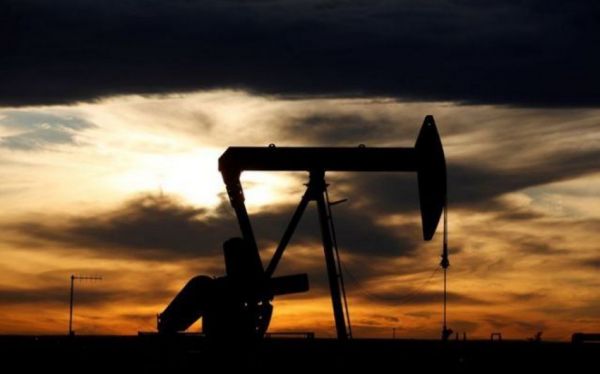 Oil prices rise on high demand