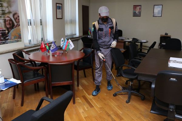 AzMİU-da koronavirusa qarşı təkrar dezinfeksiya işləri aparılıb AzMİU-da koronavirusa qarşı təkrar dezinfeksiya işləri aparılıb