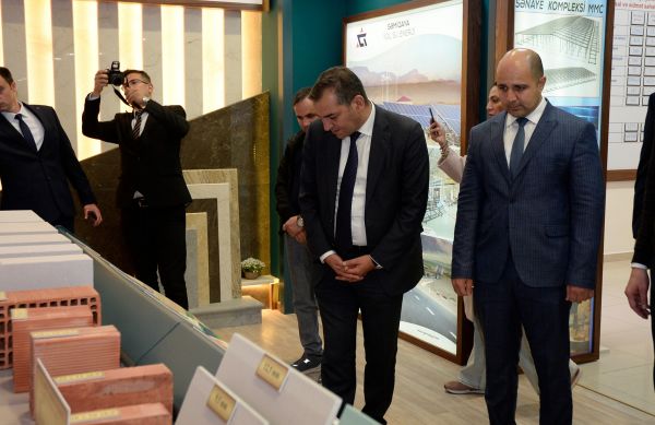 Naxçıvanın turizm potensialı mediatur çərçivəsində nümayiş olunub Naxçıvanın turizm potensialı mediatur çərçivəsində nümayiş olunub
