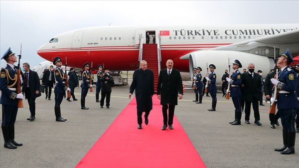 Cumhurbaşkanı Erdoğan Fuzuli Uluslararası Havalimanı'na iniş yapan ilk devlet başkanı oldu