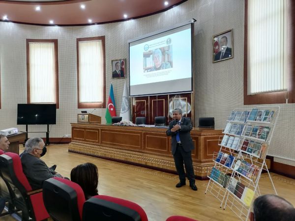 Əzizə Cəfərzadənin 100 illik yubileyinə həsr edilmiş elmi-praktik konfrans Əzizə Cəfərzadənin 100 illik yubileyinə həsr edilmiş elmi-praktik konfrans