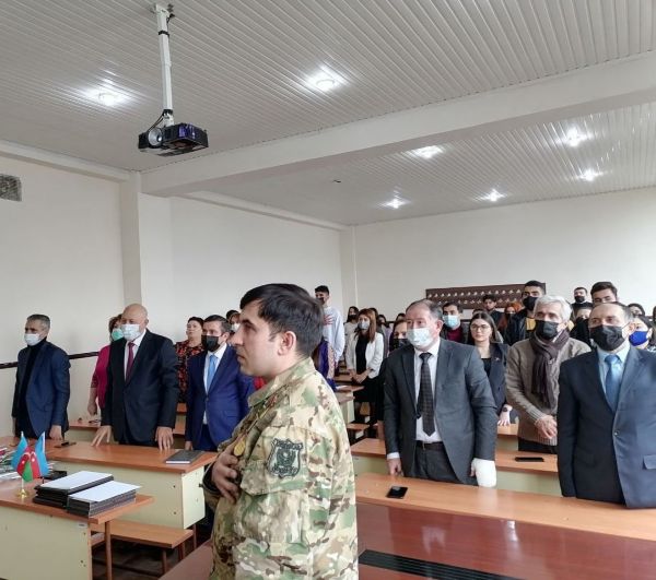 BDU-nun Kitabxanaçılıq-informasiya fakültəsində qazi məzunla görüş keçirilib BDU-nun Kitabxanaçılıq-informasiya fakültəsində qazi məzunla görüş keçirilib