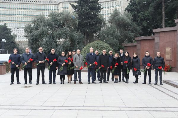 Руководство Управления Медицинской Службы Государственного Таможенного Комитета посетили Мемориальный комплекс "20 января".