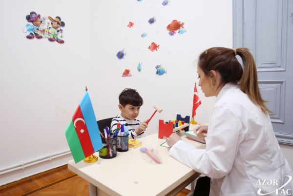 Autizm sindromlu uşaqların qayğı mərkəzi - “Yaşam” - FOTOLAR Autizm sindromlu uşaqların qayğı mərkəzi - “Yaşam” - FOTOLAR