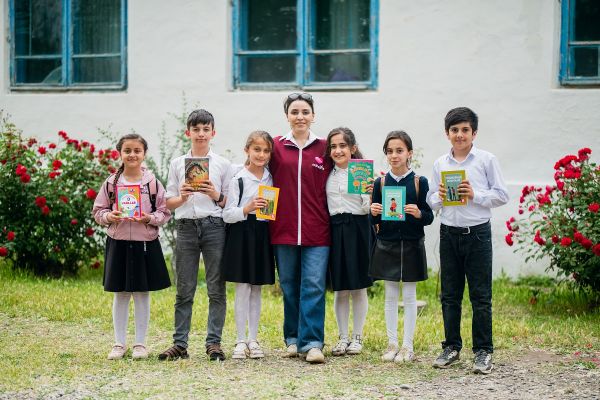 Фонд Red Hearts поддержал проект по продвижению книги и чтения