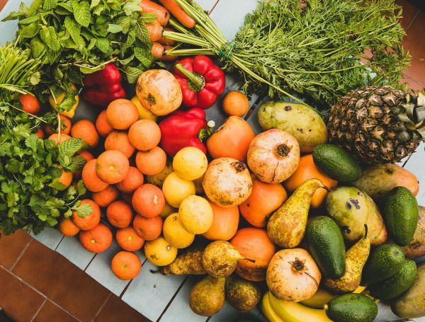 Meyvələrlə müalicə - Fruttoterapiya nədir?