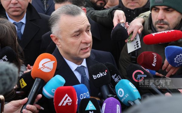 Plastik cərrahiyyə ilə məşğul olmağa icazəsi olan mütəxəssislərin siyahısı açıqlanacaq - Nazir