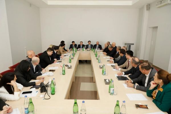 Oğuzda “Əmək və sosial müdafiə: müasir çağırışlar və rəqəmsal həllər” mövzusunda konfrans keçirilib - FOTOLAR