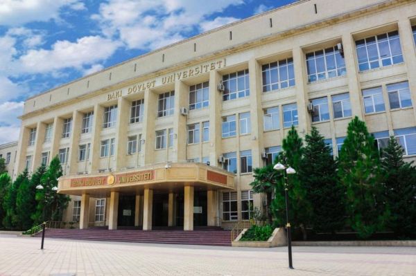 Şəhid polkovnik-leytenant Nail Orucovun xanımı BDU-da işlə təmin olunub Şəhid polkovnik-leytenant Nail Orucovun xanımı BDU-da işlə təmin olunub