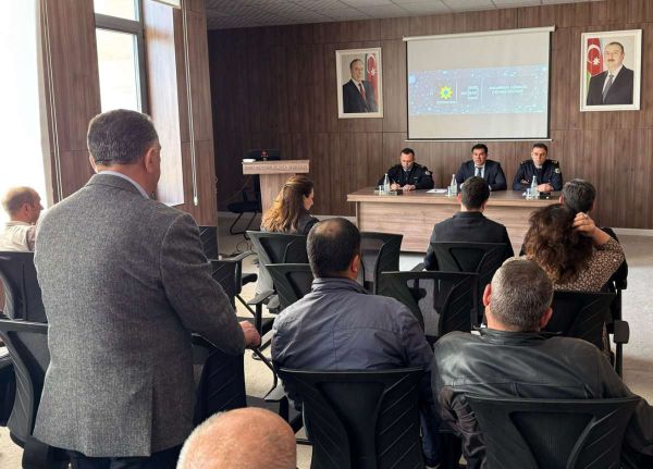 Xarici ticarət iştirakçıları ilə növbəti görüşlər keçirilib Xarici ticarət iştirakçıları ilə növbəti görüşlər keçirilib