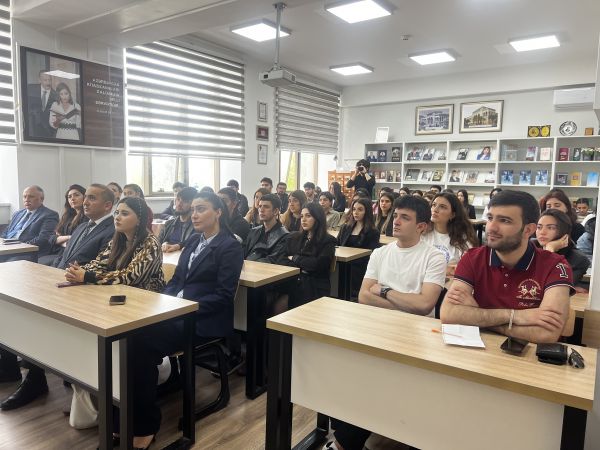 Bərpa Olunan Enerji Mənbələri Dövlət Agentliyinin direktor müavini BDU-da ustad dərsi keçib