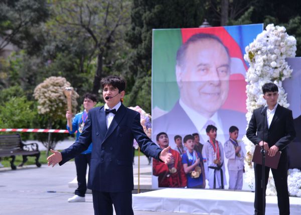 Məktəblilərin idman festivalı keçirilib - FOTOLAR