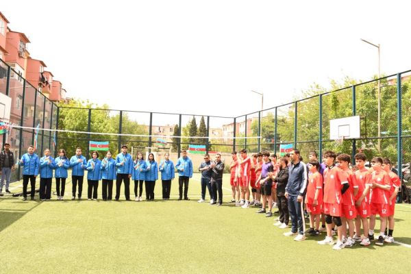 Paytaxtın abad məhəllələrində təşkil edilən voleybol yarışları başa çatıb