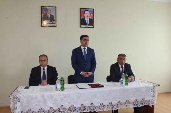 Elvin Paşayev Nadil kəndində səyyar qəbul keçirib