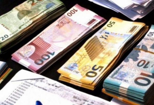 Ödənilən vergilərin 71,5 faizi qeyri-neft-qaz sektorunun payına düşüb