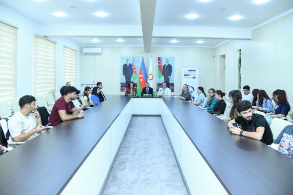 “Azad Mirzəcanzadə İnkişaf Proqramı” ilə bağlı infosessiya