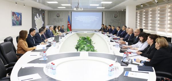 İİTKM-də Məşğulluq Strategiyasının icrası ilə bağlı 2024-cü il üzrə monitorinqin nəticələri müzakirə edilib